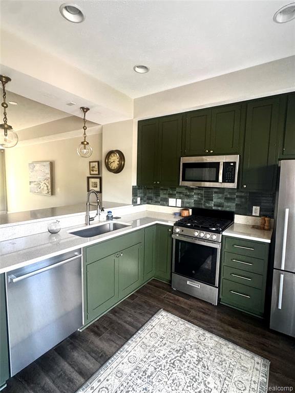 352 West Grand River Road East Lansing, MI 48823 - Photo 3 of 15