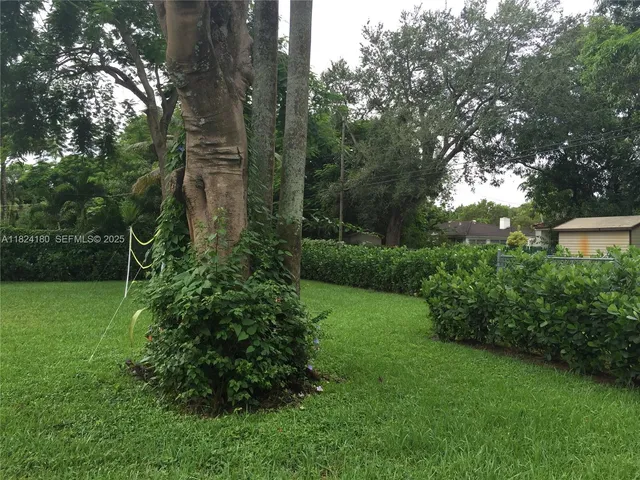 $875,000 | 324 Lavilla Drive, Miami Springs, FL 33166