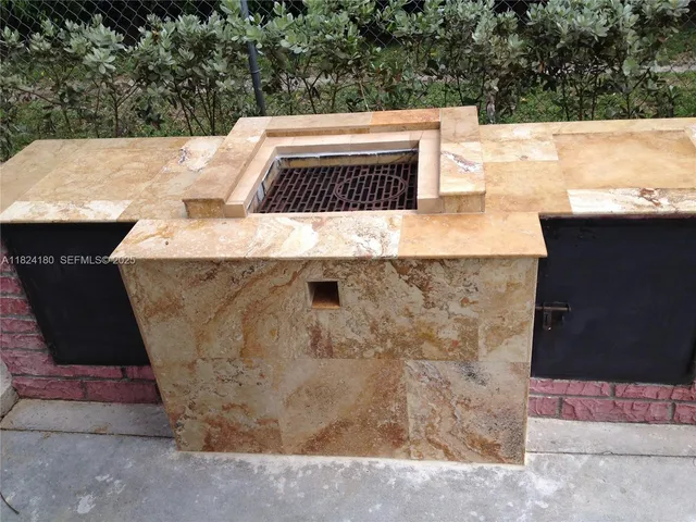 $875,000 | 324 Lavilla Drive, Miami Springs, FL 33166