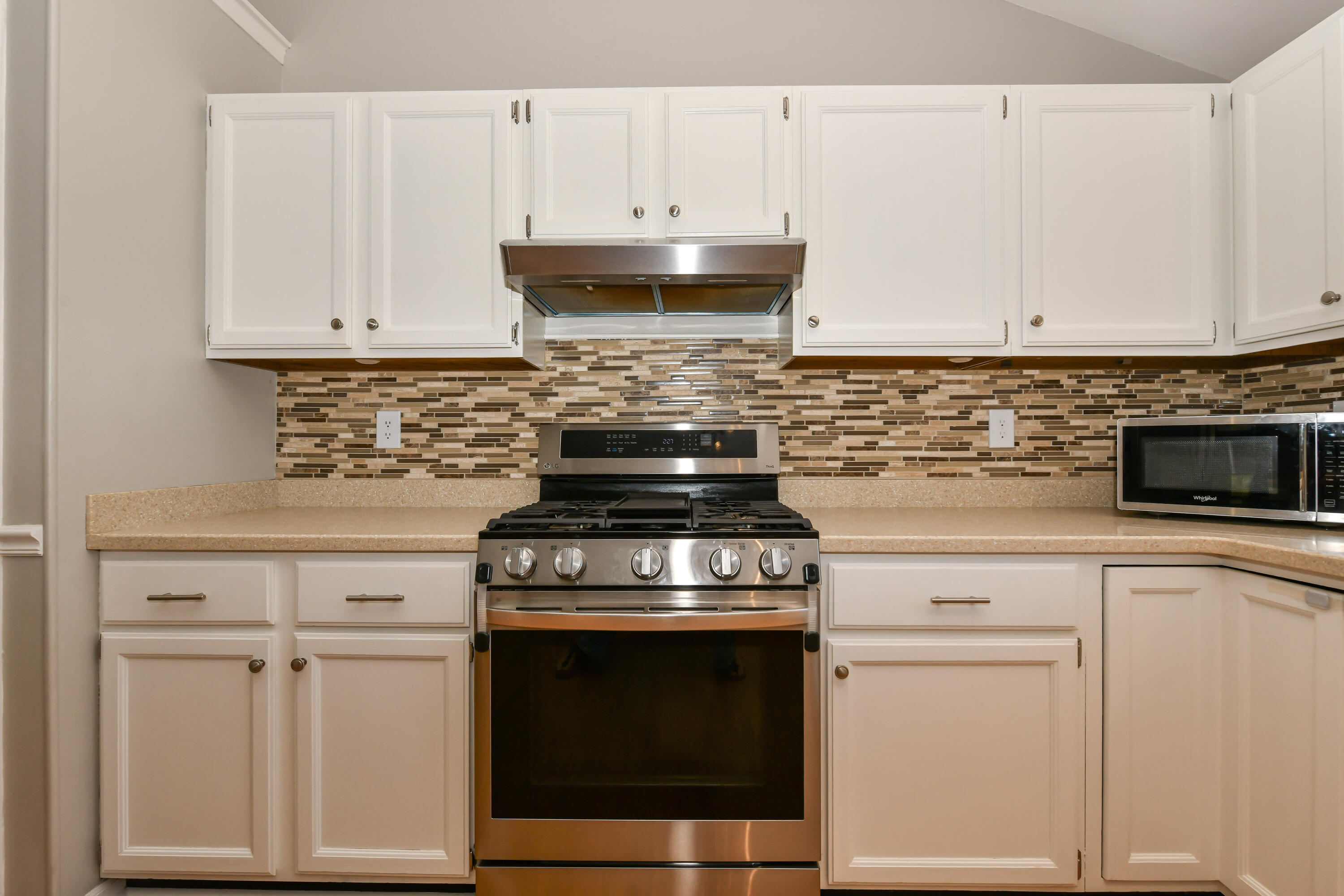 4100 Fieldview Court Franklin, WI 53132 - Photo 25 of 38 HEN_4055