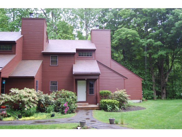 27 Kirriemuir Road, Unit 27 Stratham, NH 03885 - Photo 1 of 1 Gallery Image 1