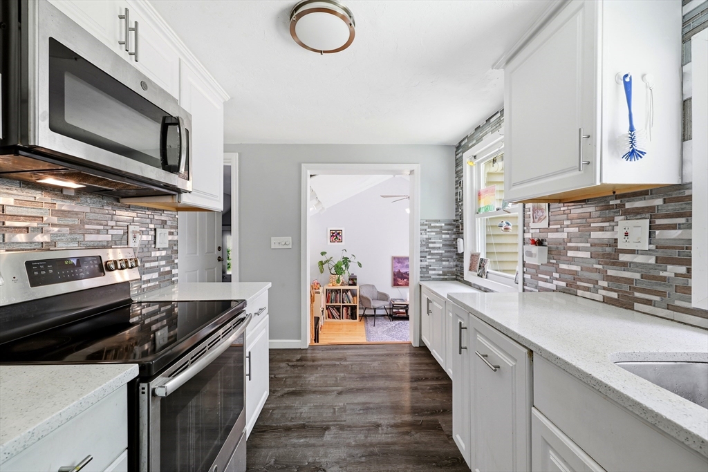 80 Old Mill Road Shrewsbury, MA 01545 - Photo 7 of 36