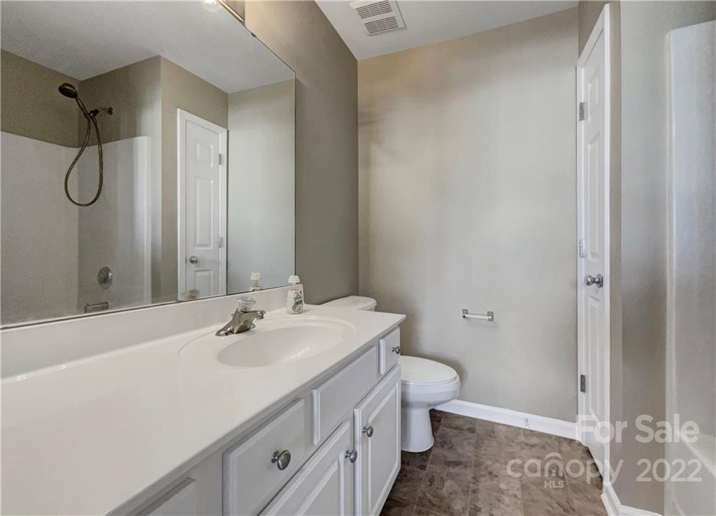633 Brickdust Court Fort Mill, SC 29708 - Photo 4 of 15 Gallery Image 4