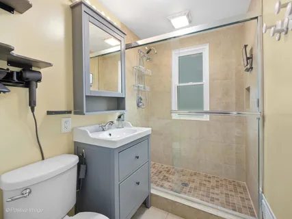 $575,000 | 918 Cambridge Avenue, Elmhurst, IL 60126