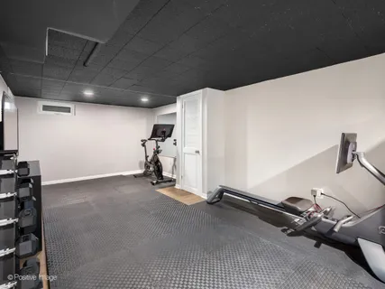 $575,000 | 918 Cambridge Avenue, Elmhurst, IL 60126