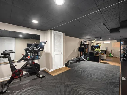 $575,000 | 918 Cambridge Avenue, Elmhurst, IL 60126