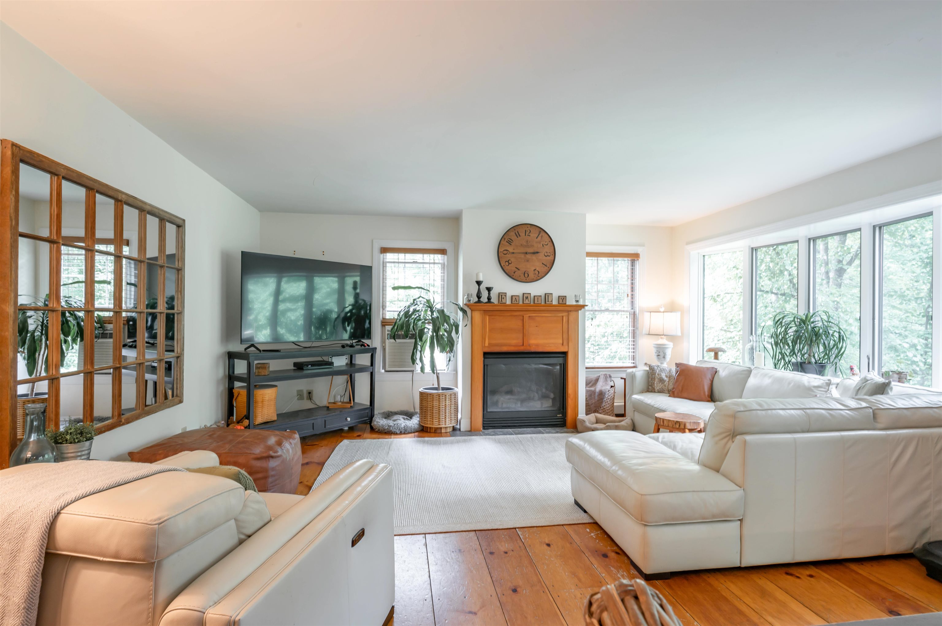 15 Chamberlain Road New Boston, NH 03070 - Photo 8 of 59