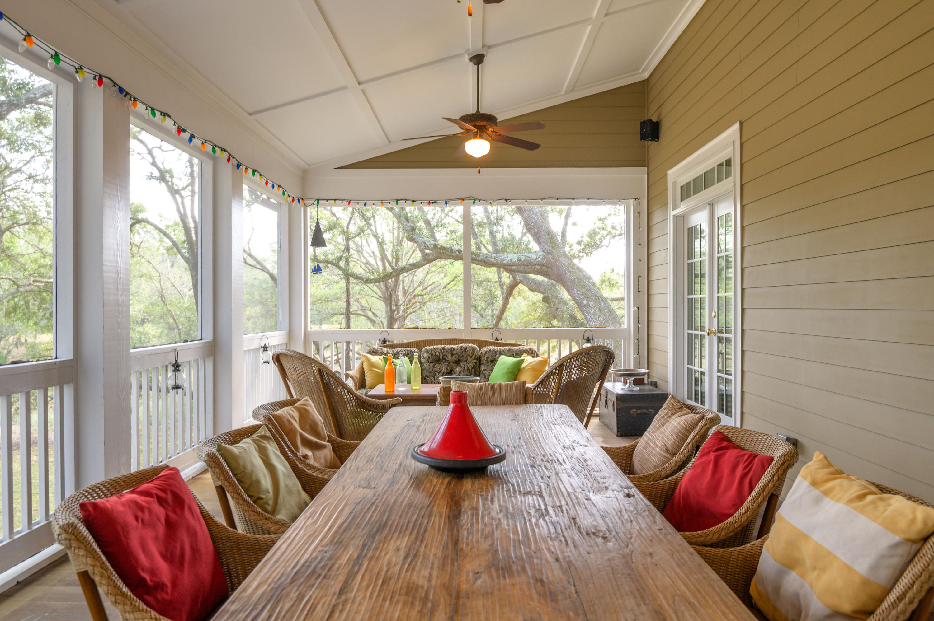 1666 Back Creek Road Charleston, SC 29412 - Photo 4 of 41 porch table
