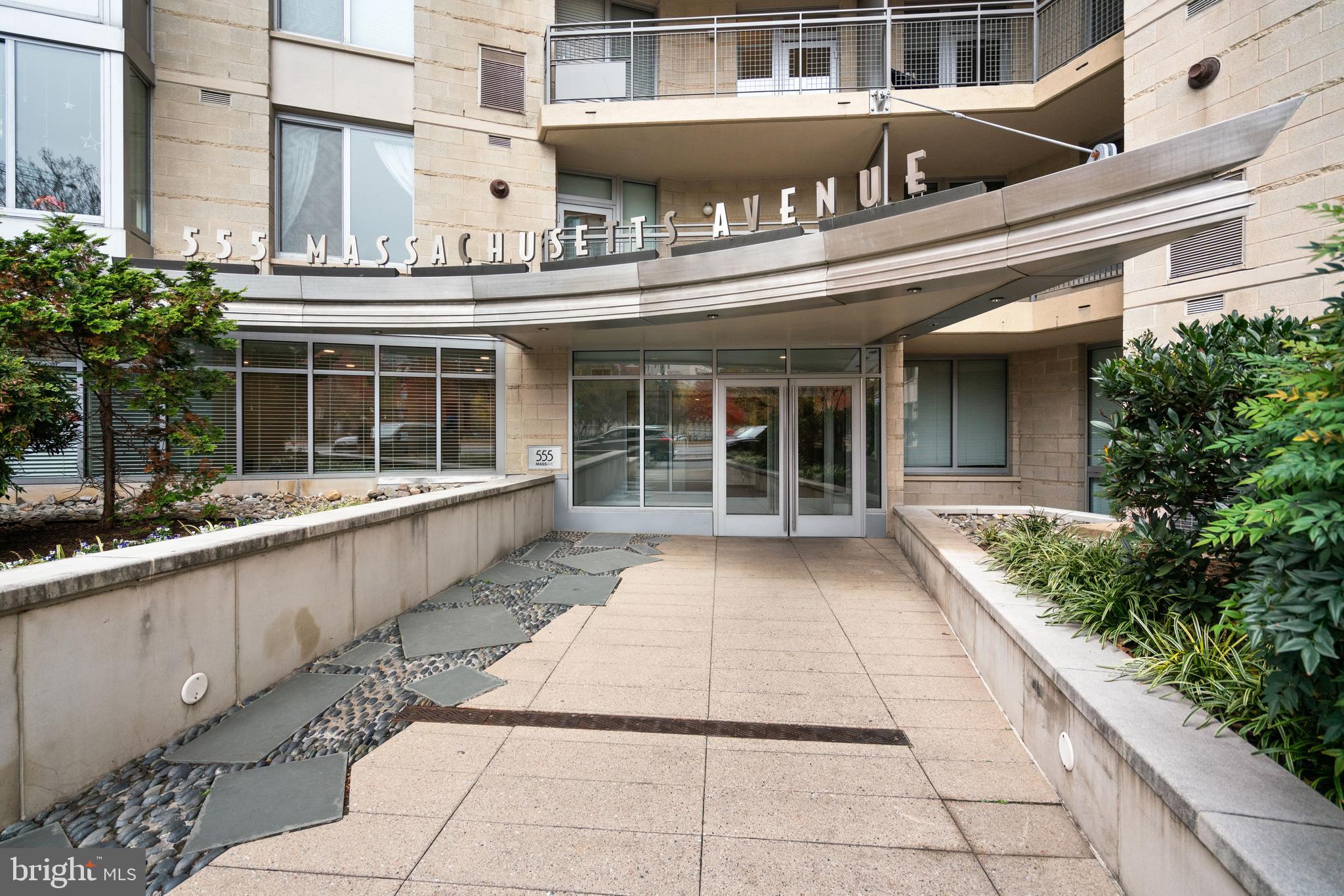 555 Massachusetts Avenue Northwest, Unit 815 Washington, DC 20001 - Photo 2 of 20 a house view with a outdoor space