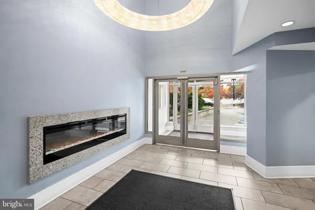 $2,800 | 555 Massachusetts Avenue Northwest, Unit 815, Washington, DC 20001