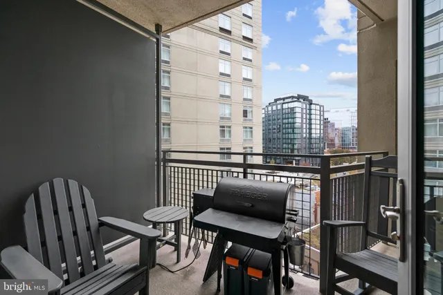 $2,800 | 555 Massachusetts Avenue Northwest, Unit 815, Washington, DC 20001