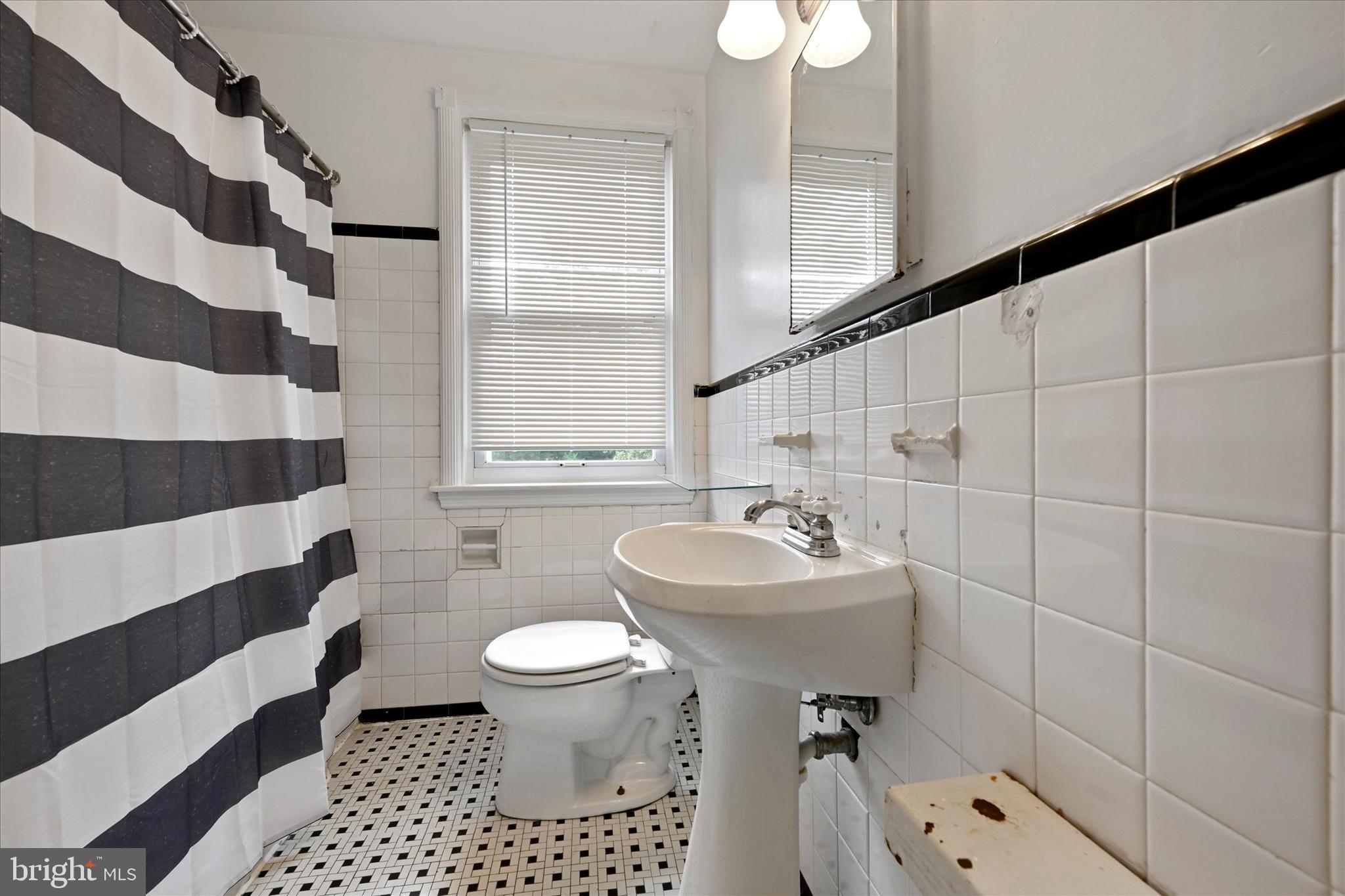 324 Westowne Road Baltimore, MD 21229 - Photo 12 of 18 Gallery Image 12