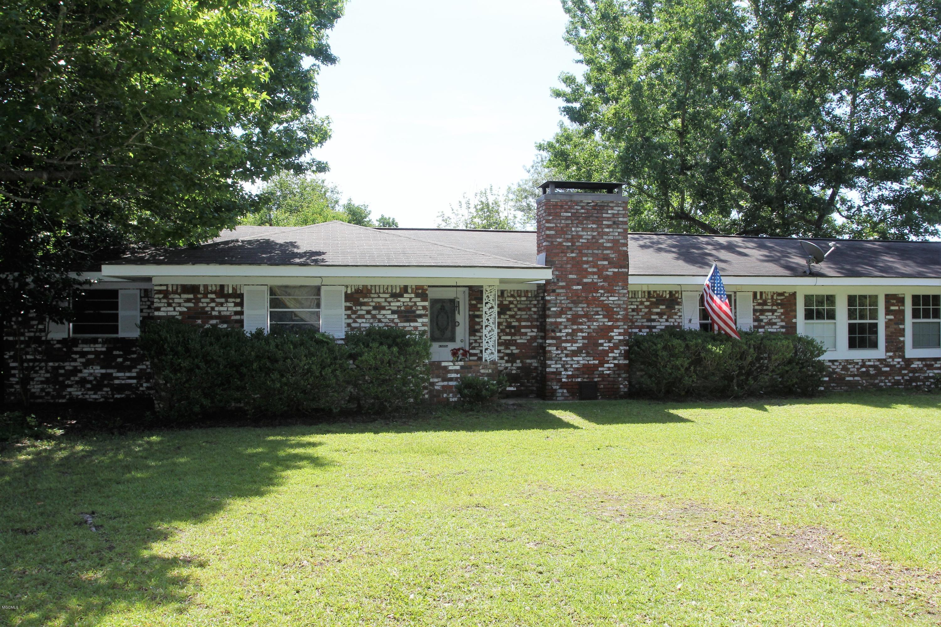 14428 Lumpkin Road Gulfport, MS 39503 - Photo 2 of 13 IMG_3144