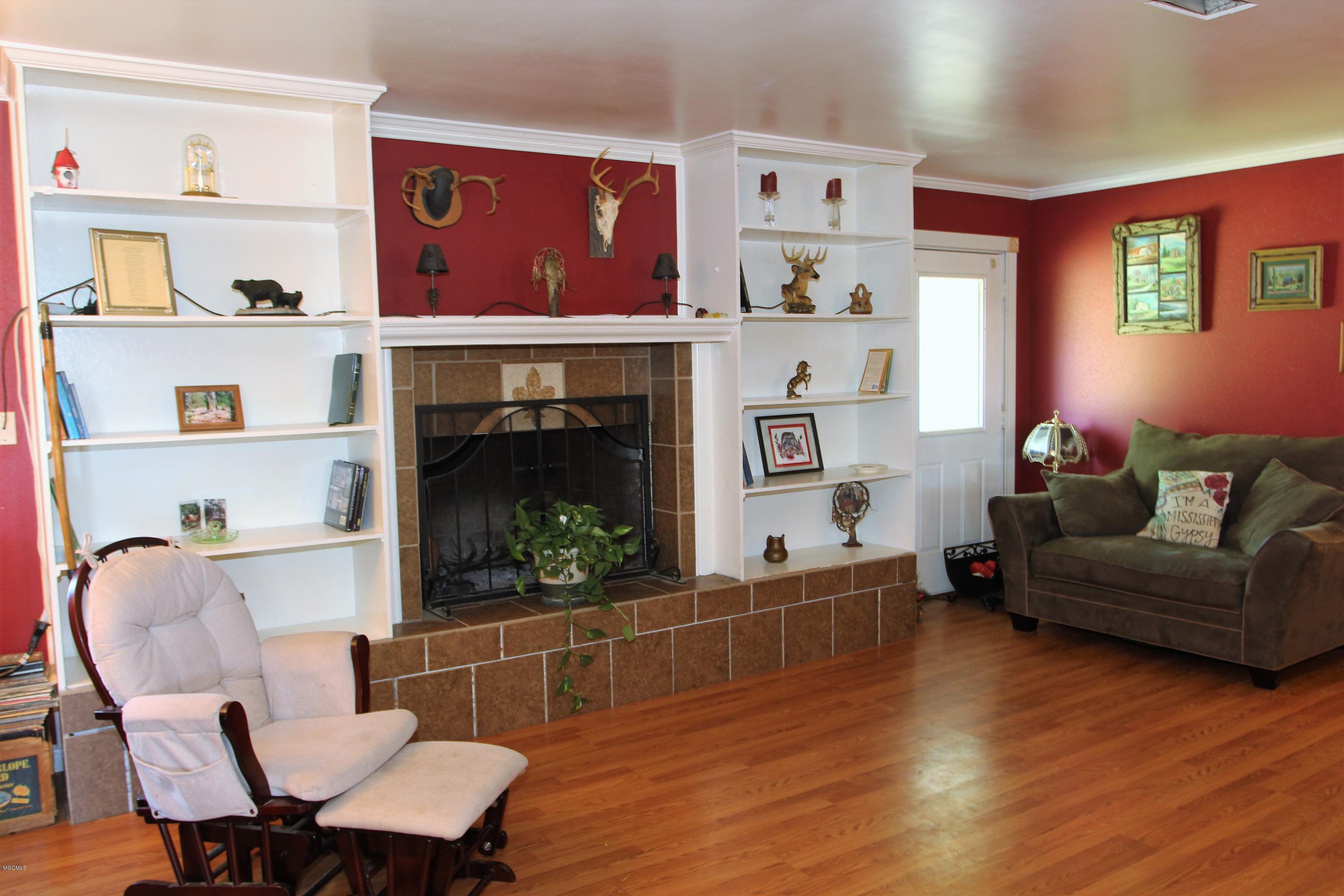 14428 Lumpkin Road Gulfport, MS 39503 - Photo 6 of 13 IMG_3176