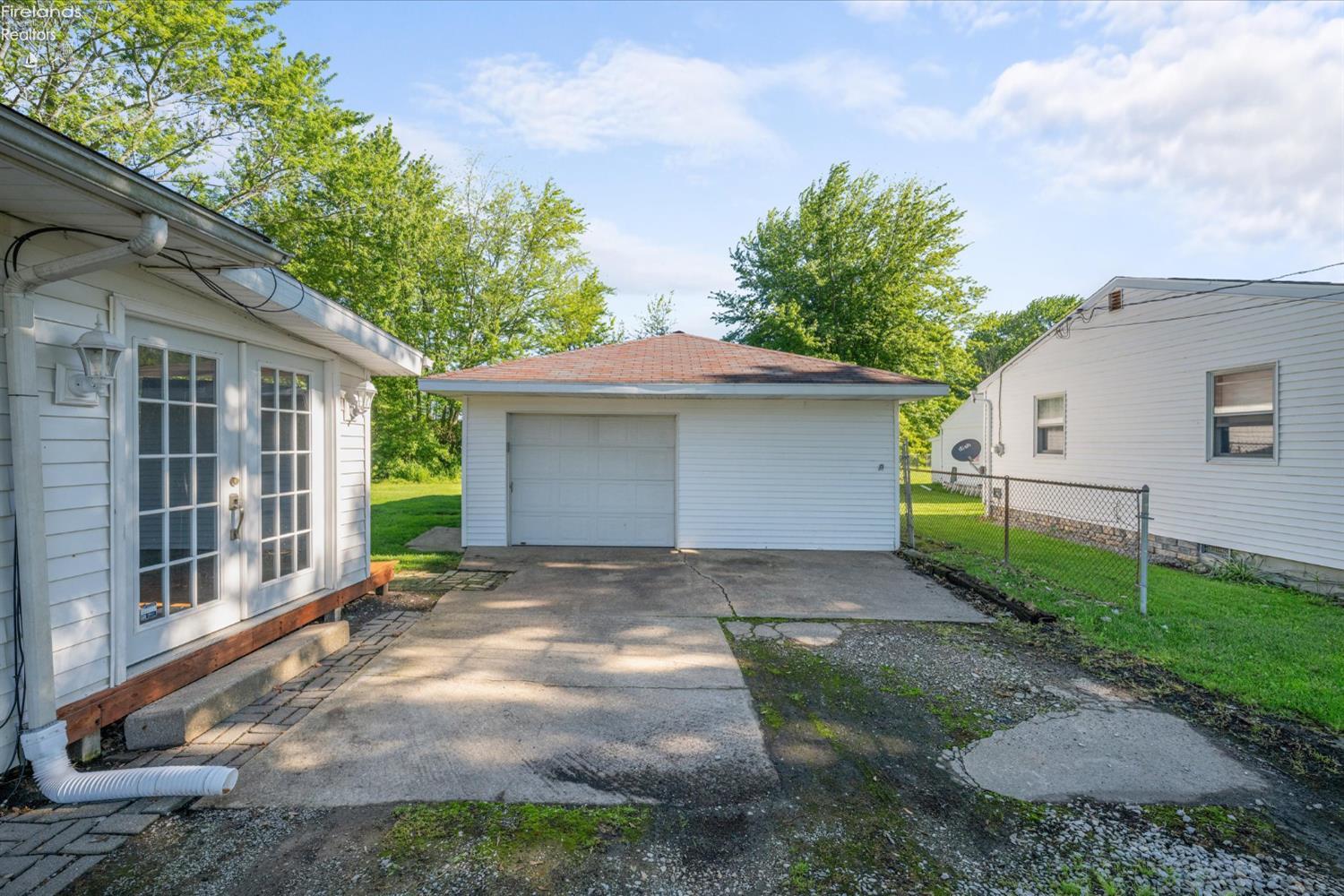 5105 West Fremont Road Port Clinton, OH 43452 - Photo 22 of 27 Gallery Image 22