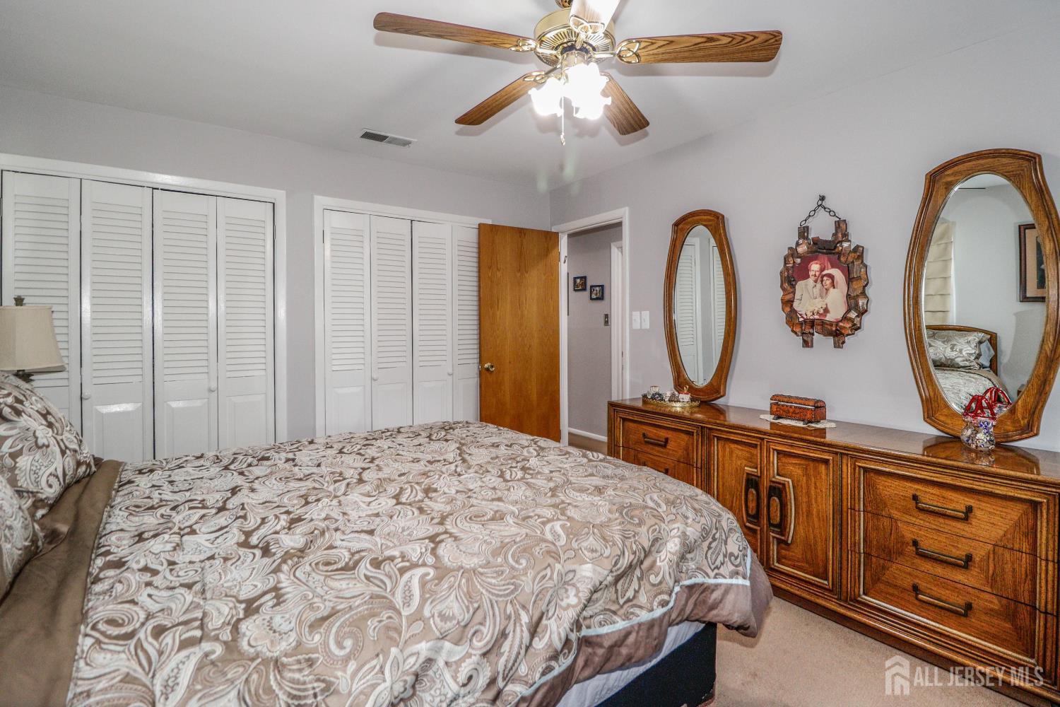 5 Overhill Road East Brunswick, NJ 08816 - Photo 21 of 38