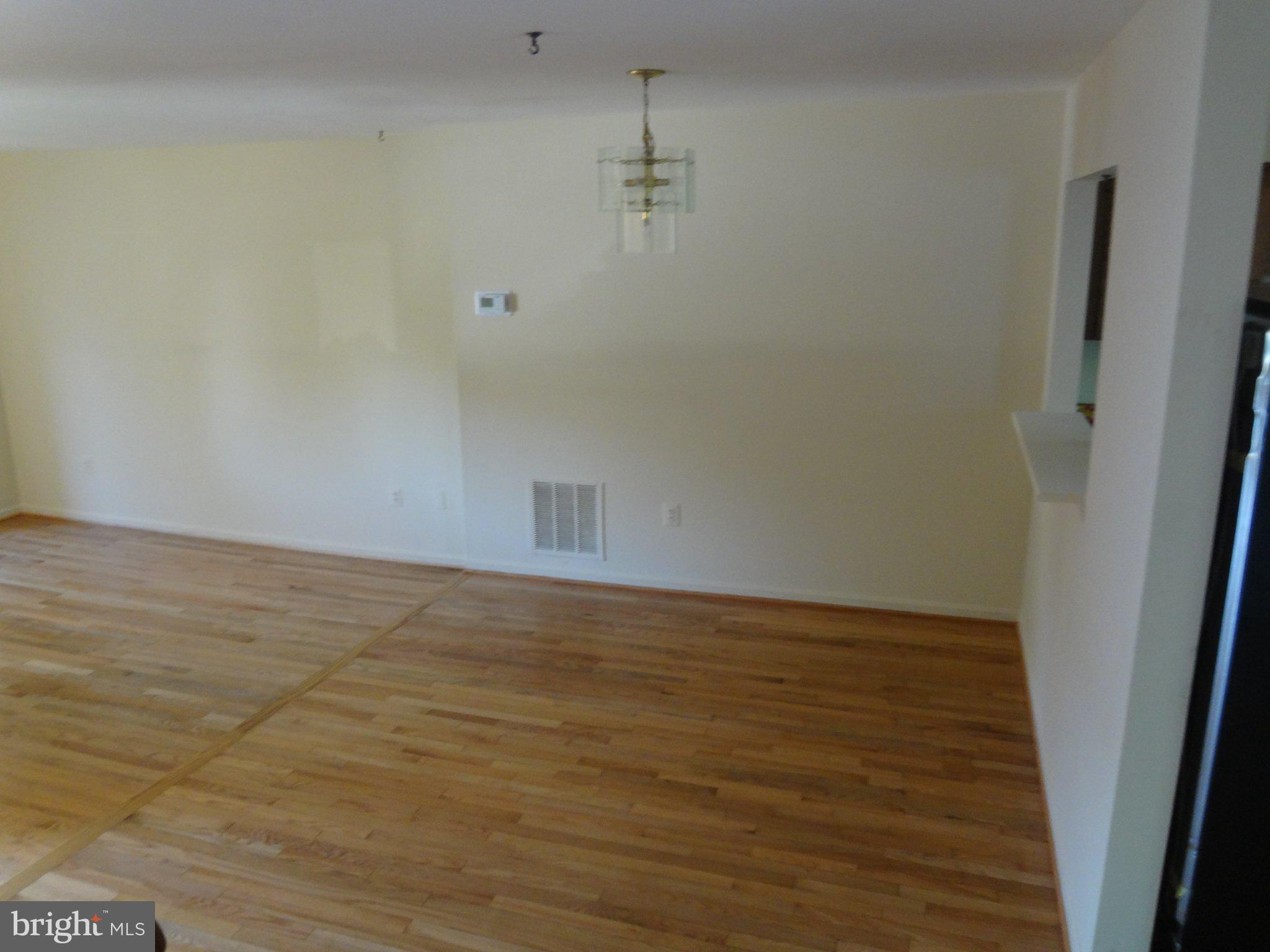 8 Hunters Gate Court Silver Spring, MD 20904 - Photo 4 of 5 Spacious, sunlit living area awaits.