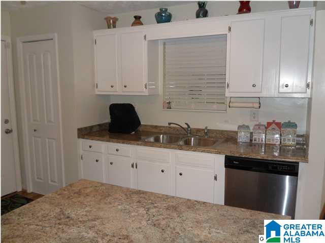 2084 Mayfield Road Warrior, AL 35180 - Photo 6 of 31