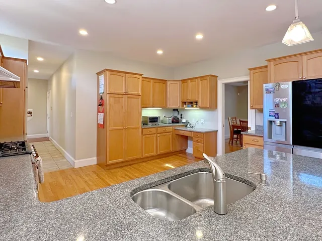 $10,000 | 11 Oakland Street, Lexington, MA 02420