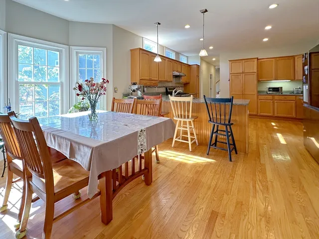 $10,000 | 11 Oakland Street, Lexington, MA 02420