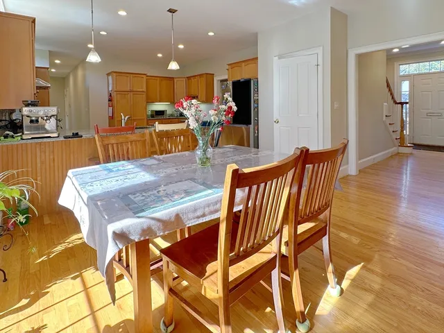 $10,000 | 11 Oakland Street, Lexington, MA 02420