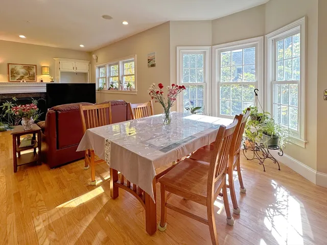 $10,000 | 11 Oakland Street, Lexington, MA 02420