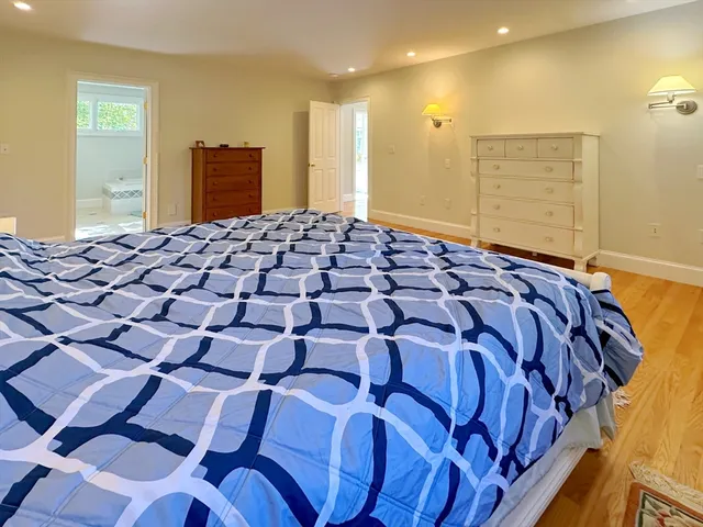 $10,000 | 11 Oakland Street, Lexington, MA 02420