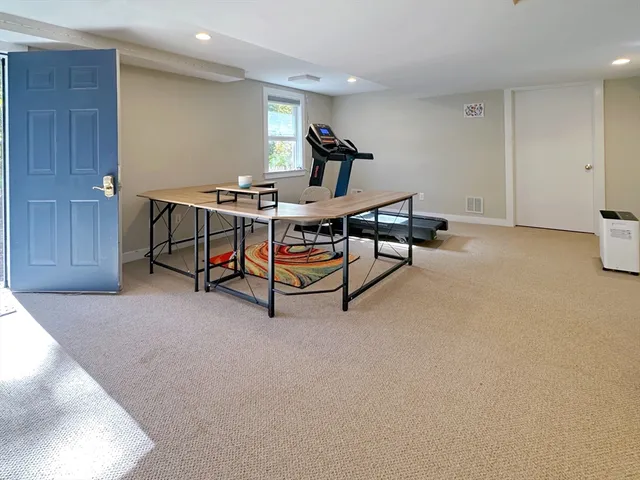 $10,000 | 11 Oakland Street, Lexington, MA 02420