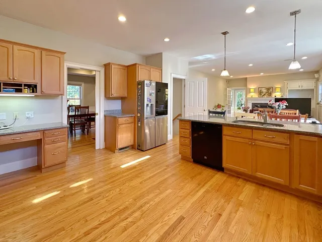 $10,000 | 11 Oakland Street, Lexington, MA 02420