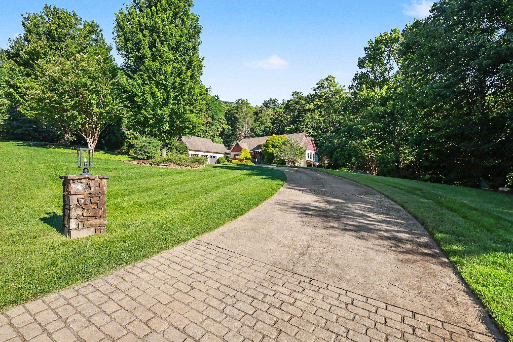 2554 Deep Gap Farm Road East Mill Spring, NC 28756 - Photo 5 of 49 Gallery Image 5