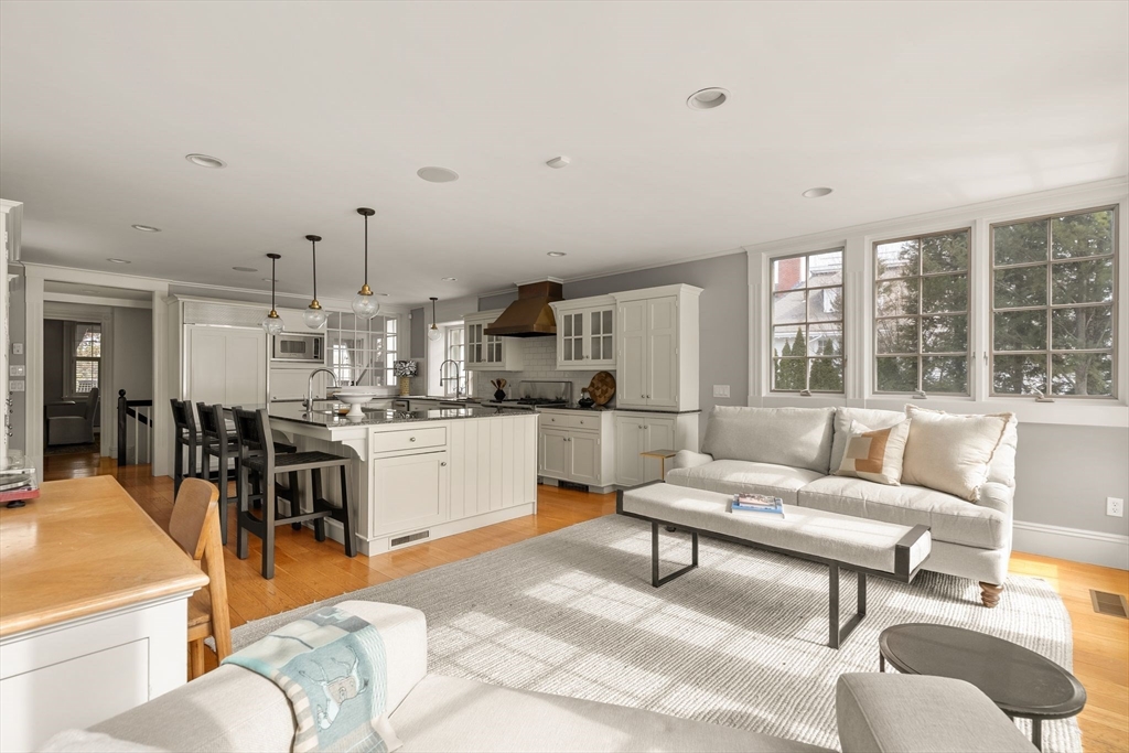 59 Harbor Avenue Marblehead, MA 01945 - Photo 11 of 38
