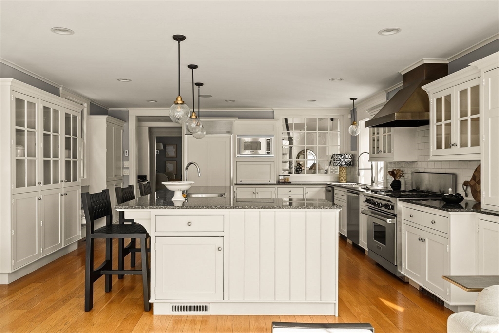 59 Harbor Avenue Marblehead, MA 01945 - Photo 12 of 38