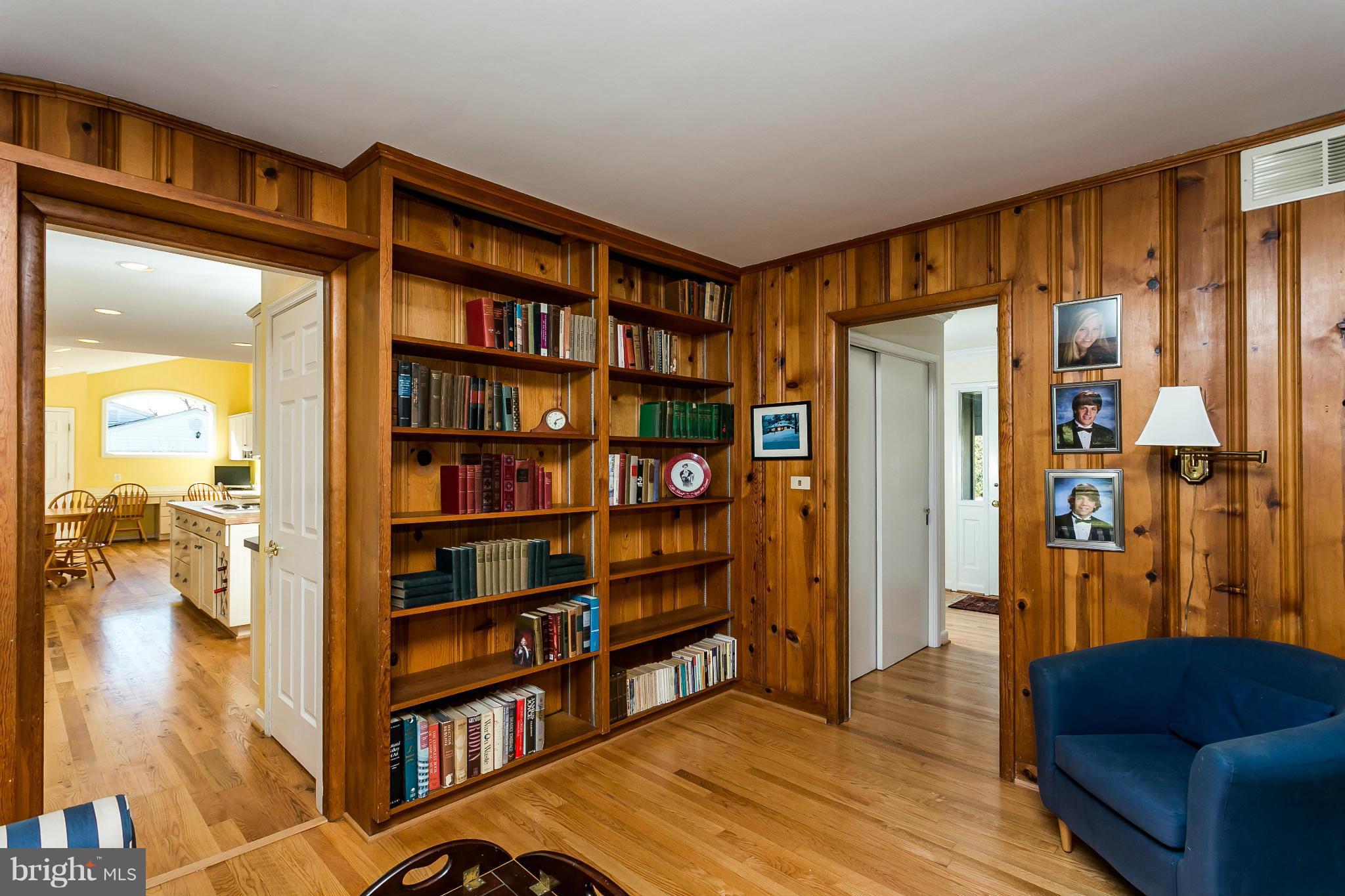 553 Valley View Road Baltimore, MD 21286 - Photo 14 of 28 Den