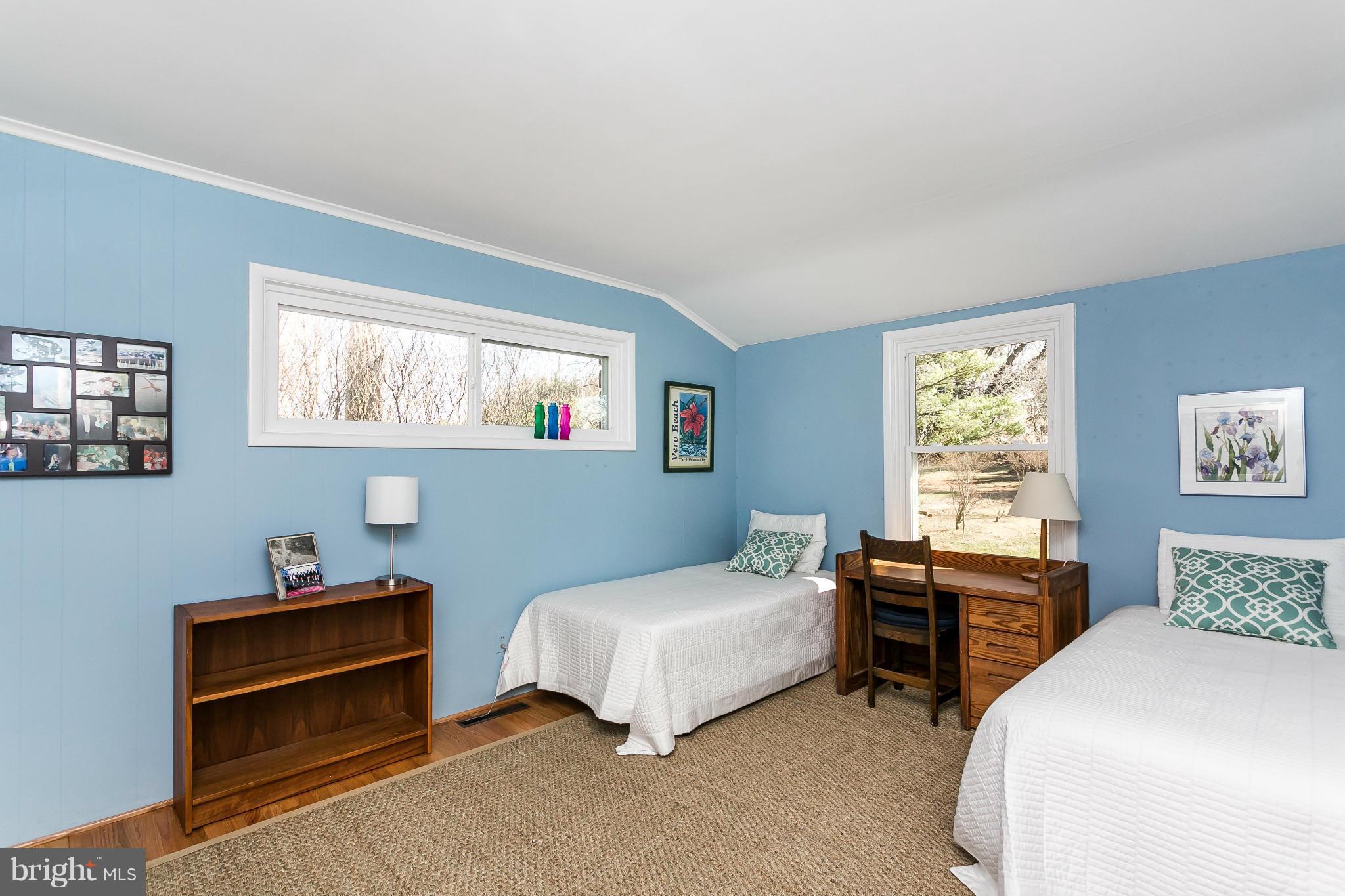 553 Valley View Road Baltimore, MD 21286 - Photo 19 of 28 Bedroom