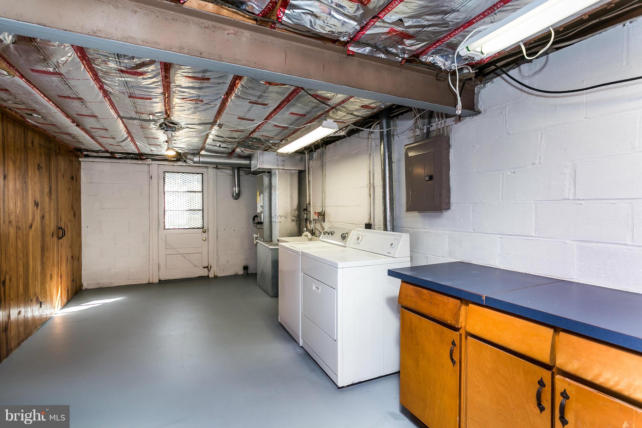 553 Valley View Road Baltimore, MD 21286 - Photo 24 of 28 Laundry Room