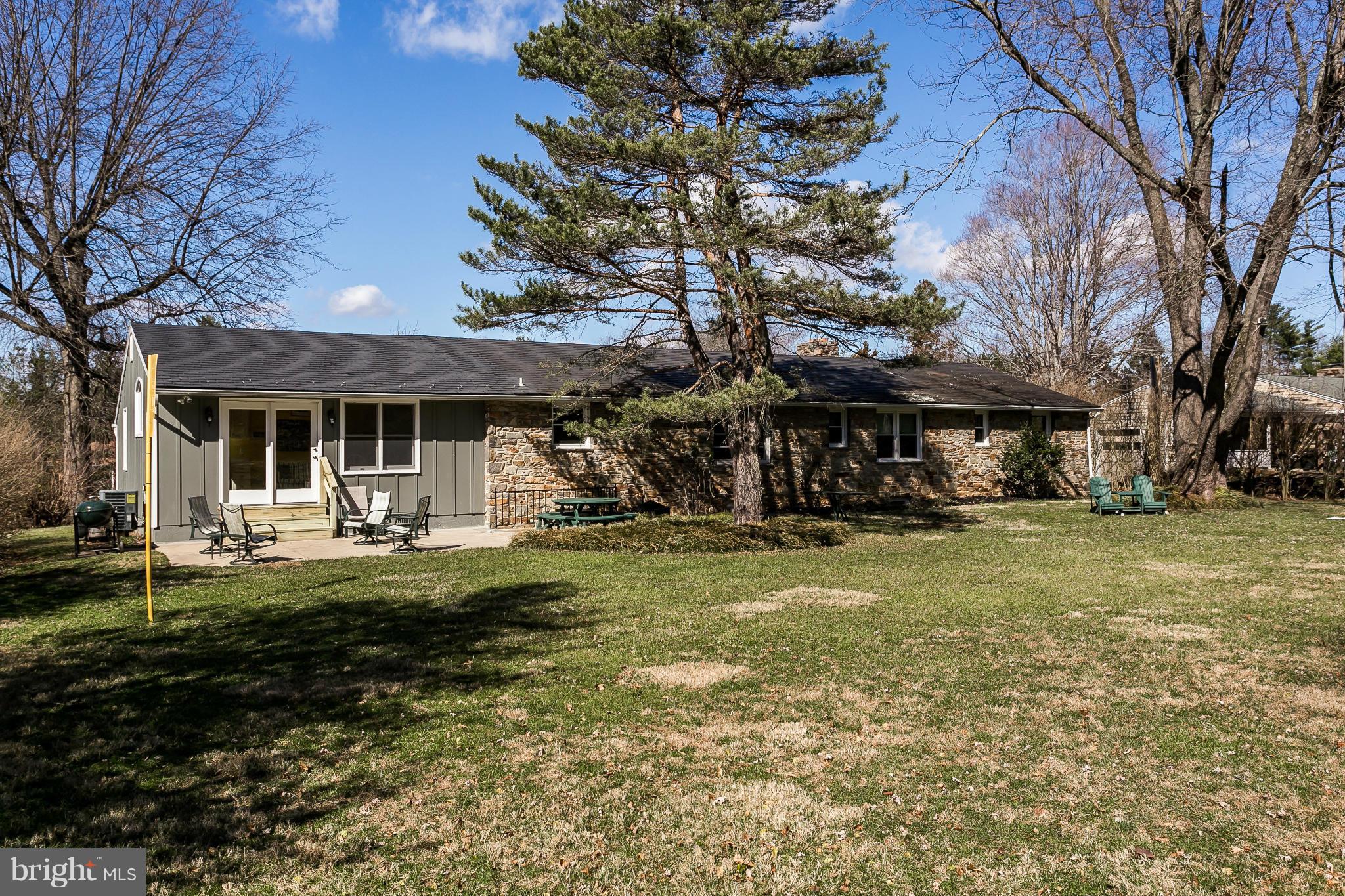 553 Valley View Road Baltimore, MD 21286 - Photo 27 of 28 Back Yard
