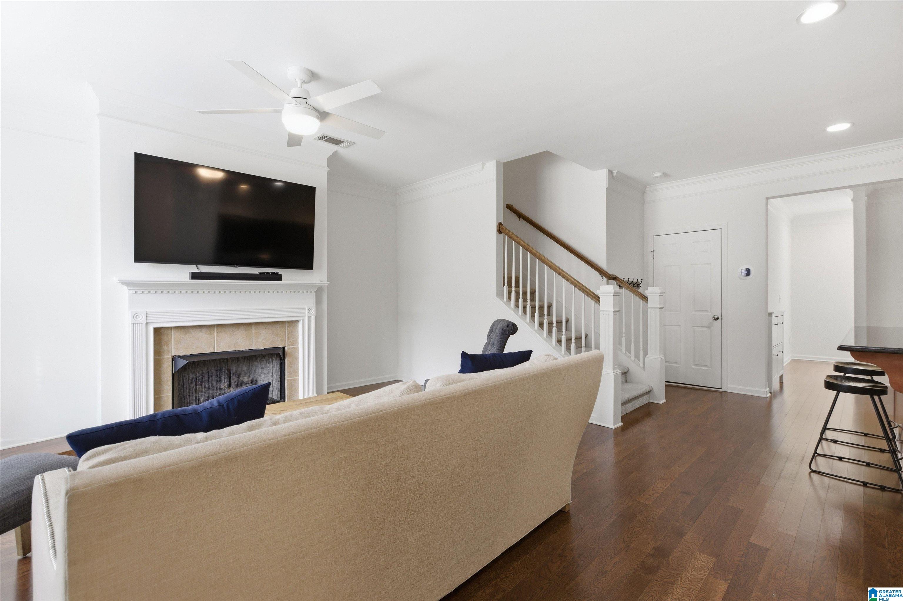 1105 Inverness Cove Way Birmingham, AL 35242 - Photo 5 of 32