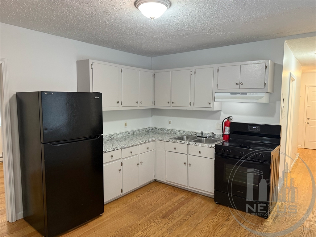 23 Hawley Street, Unit 2 Worcester, MA 01609 - Photo 3 of 16