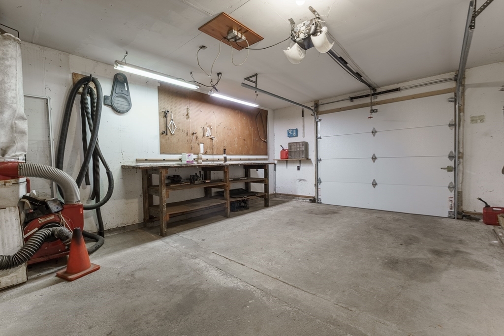71 Hilltop Street Springfield, MA 01128 - Photo 30 of 36 Gallery Image 30