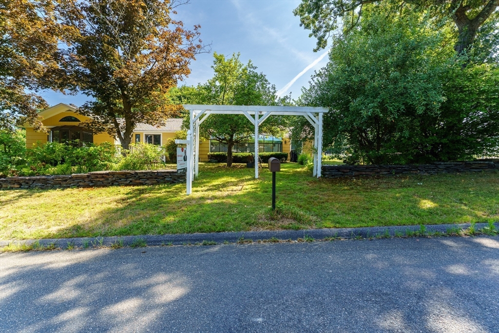 71 Hilltop Street Springfield, MA 01128 - Photo 34 of 36 Gallery Image 34