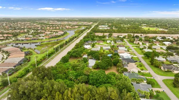 $4,500 | 4996 49th Street, Vero Beach, FL 32967