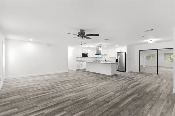 $4,500 | 4996 49th Street, Vero Beach, FL 32967