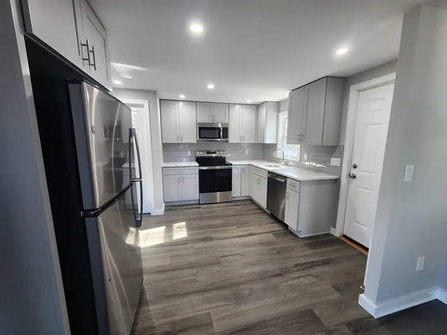 $3,600 | 11 Regina Road, Unit 2, Randolph, MA 02368