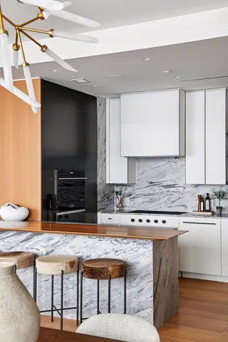 $2,375,000 | 255 Hennepin Avenue, Unit 3304, Minneapolis, MN 55401