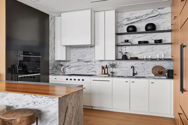 $2,375,000 | 255 Hennepin Avenue, Unit 3304, Minneapolis, MN 55401