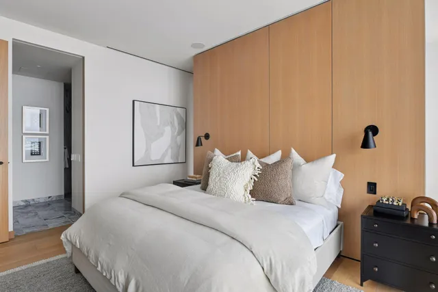 $2,375,000 | 255 Hennepin Avenue, Unit 3304, Minneapolis, MN 55401