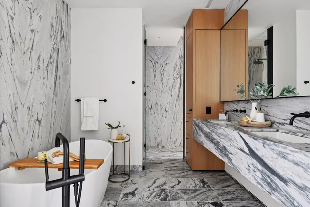 $2,375,000 | 255 Hennepin Avenue, Unit 3304, Minneapolis, MN 55401