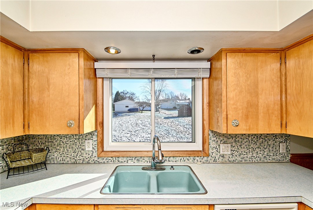 2200 Springfield Center Road Akron, OH 44312 - Photo 21 of 38 Gallery Image 21