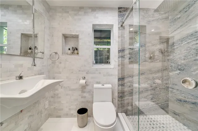 $19,995 | 417 Northeast 15th Avenue, Fort Lauderdale, FL 33301