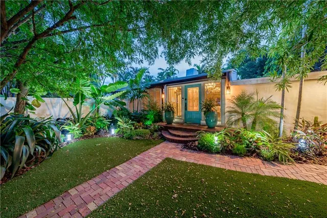 $19,995 | 417 Northeast 15th Avenue, Fort Lauderdale, FL 33301